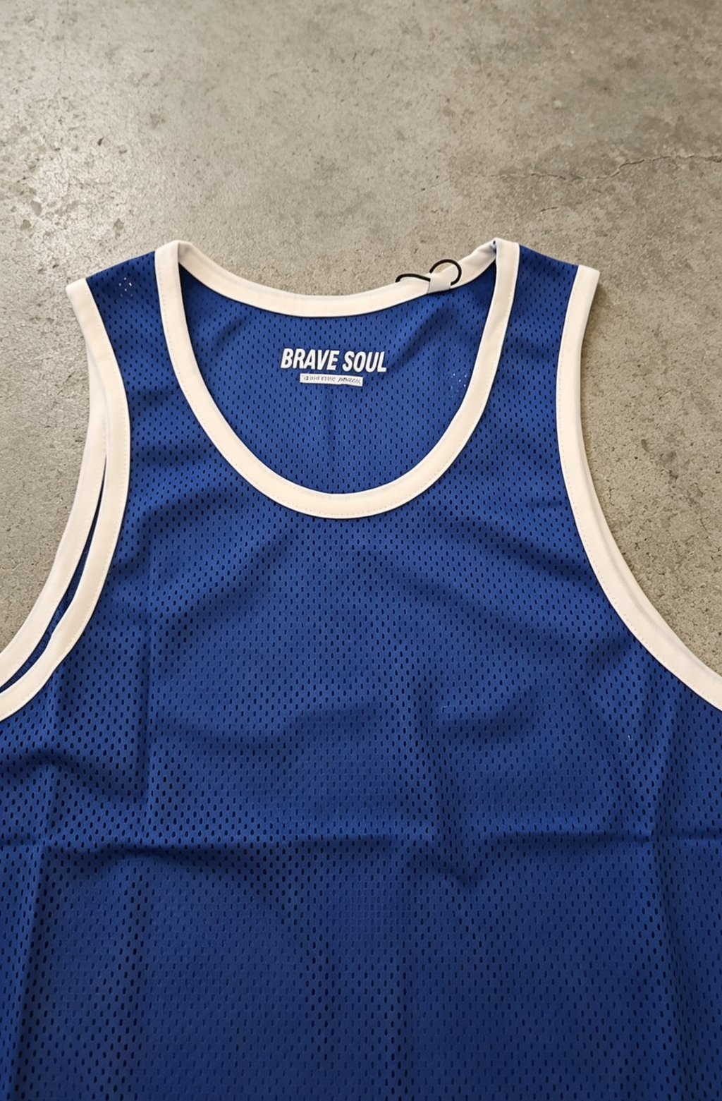 Mesh basketball vest